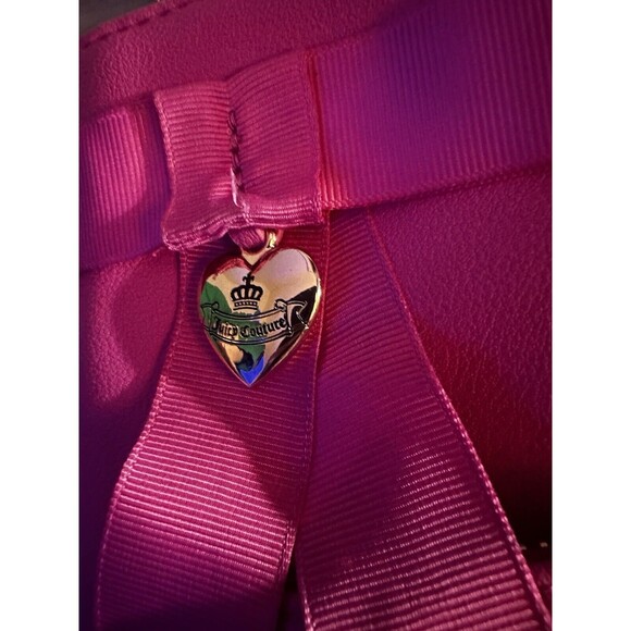 Juicy Couture Pink Crossbody Bag Leather Look Heart Charm Gold Designer Purse - Picture 3 of 7